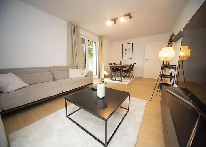 Central Apartment / Bbq Terrace / Big Netflixtv